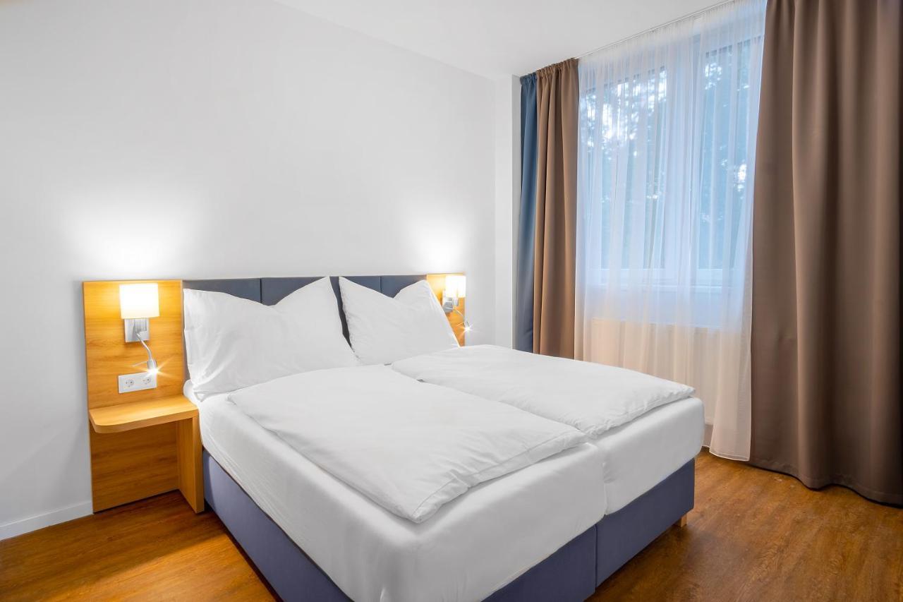 Appartamento Szent Bernadett Családi Apartmanház Siófok Esterno foto