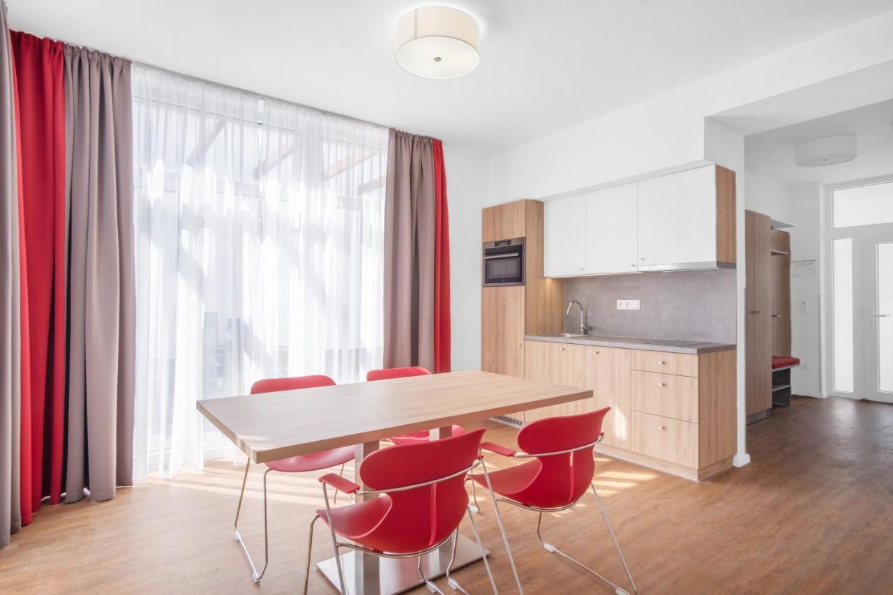 Appartamento Szent Bernadett Családi Apartmanház Siófok Esterno foto